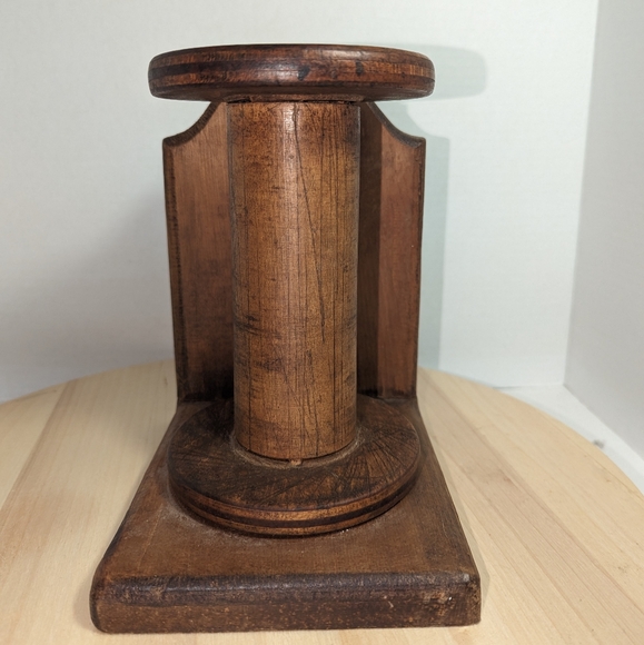 Wooden Spool Bookend - Picture 3 of 8